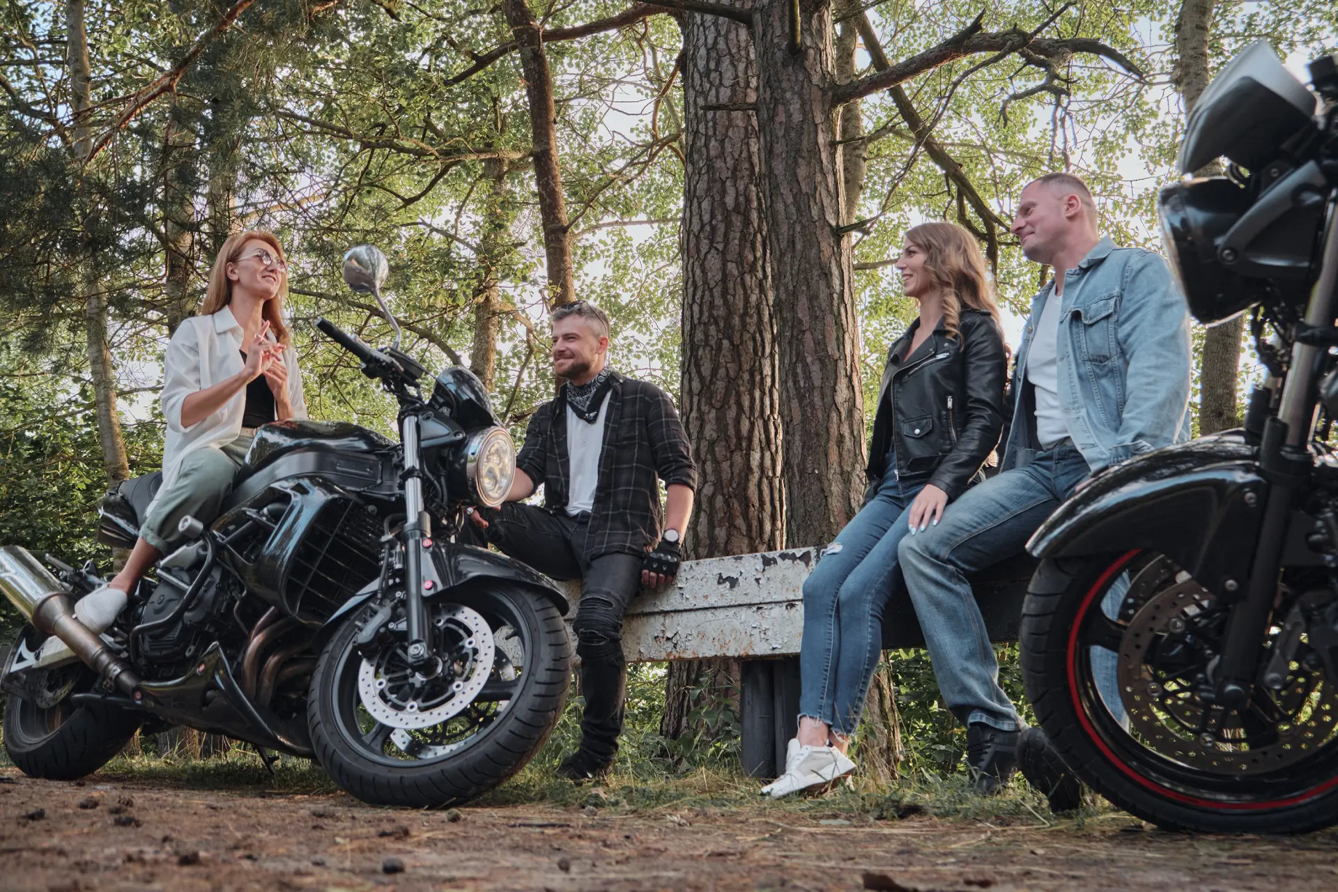 friends-relaxing-with-motorcycles-in-natural-setti-2026-01-05-05-40-36-utc (1)